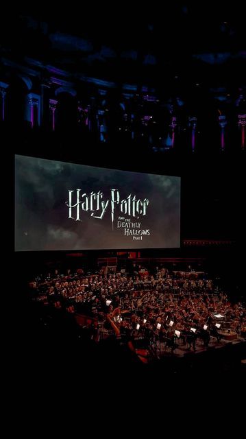 Bucket List London, London Harry Potter, Best Date Ideas, Harry Potter London, London Travel Guide, Deathly Hallows Part 1, London Bucket List, Aesthetic London, London Guide