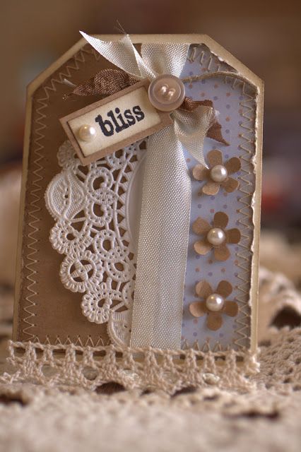 Scrapbook Tags Ideas, Handmade Tags Ideas, Tags Ideas Handmade, Gift Tags Ideas, Shabby Chic Tags, Tags Ideas, Scrapbook Embellishments Diy, Embellishment Diy, Tag Ideas