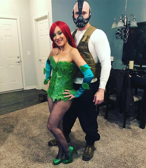 Halloween couples costumes Poison Ivy And Bane Costume, Poison Ivy And Bane, Bane Costume, Halloween Couples Costumes, Halloween Couples, Couple Halloween, Poison Ivy, Couple Halloween Costumes, Couples Costumes
