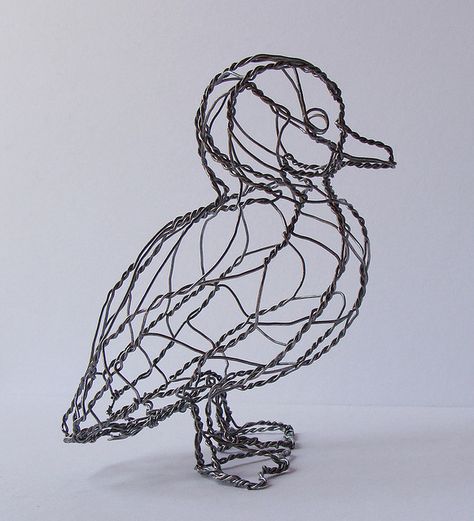 Cool Wire Sculpture Ideas, Wire Bird Sculpture, Wire Animals Sculpture, Wire Sculpture Animal, Animal Wire Sculpture, Wire Sculpture Ideas, 3d Wire Sculpture, Metal Wire Sculpture, Drátěná Socha