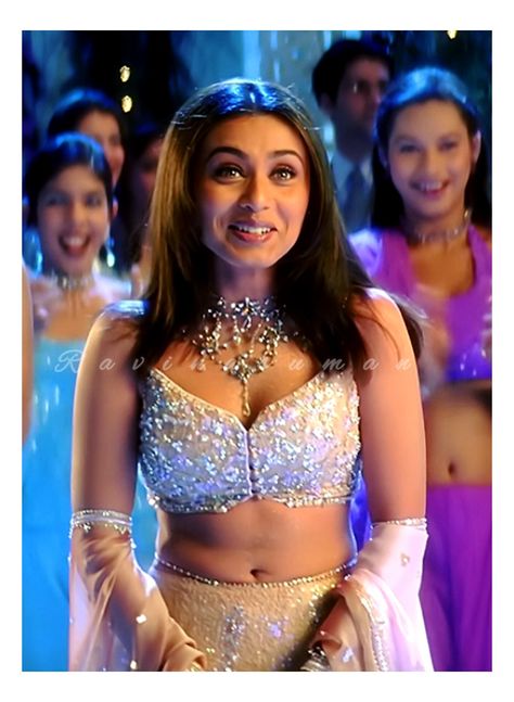 Retro Outfits 90s Women, Retro Outfits 90s, Waist Jewellery, Indian Wedding Reception Outfits, 90s Bollywood Fashion, Rani Mukherjee, Bollywood Dress, 90s Bollywood, Wedding Party Outfits