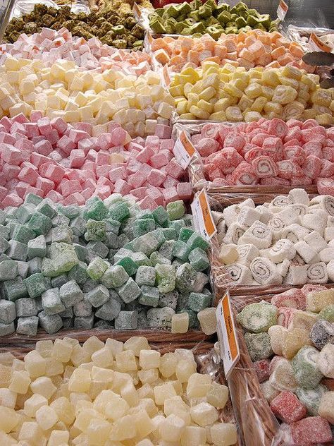 Turkish Delight candy for sale in Turkey, Istanbul. Turkish Recipes, Street Food, Candy For Sale, Turkish Delight, Istanbul Turkey, Pretty Food, Aesthetic Food, Granola, Love Food