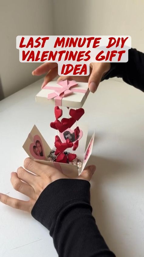 Cute Craft Gift Ideas For Boyfriend, Couple Gifting Ideas, Handmade Gifts Idea For Boyfriend, Gift To Boyfriend Ideas, Diy Gifts For Mothers Birthday, Bf Birthday Gifts Diy, Happy Mothers Day Gifts Ideas Diy, Mother S Day Gift Ideas Diy, Birthday Craft For Boyfriend