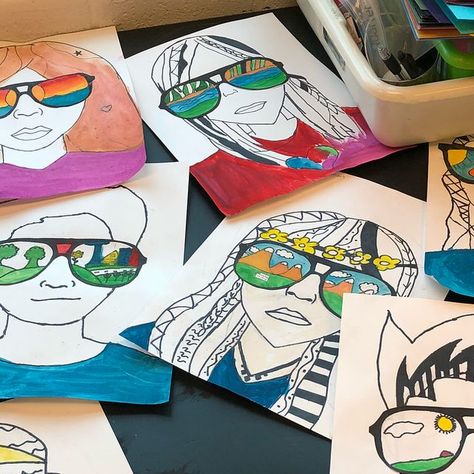 Self Portrait Art Lessons For Elementary, 3rd Grade Self Portrait Art Projects, Art Projects Fifth Grade, Sunglasses Art Project, Self Portrait First Grade, Grade 2 Crafts, Elementary Portrait Projects, Intermediate Art Projects, Elementary Self Portrait Project