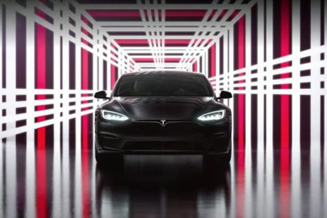 Tesla reveals Model S Plaid capable of 0-60 mph in less than 2 seconds Tesla Plaid, Tesla Model S Plaid, Electric Pickup Truck, Mobil Futuristik, Electric Pickup, New Tesla, Plaid Wallpaper, Thermal Expansion, Car Sounds