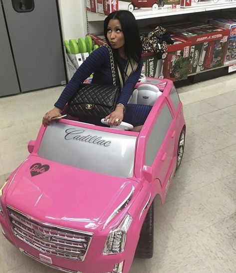 nicki minaj Nicki Monaj, Nicki Minaj Car, Nicki Minaj Birthday, Old Nicki Minaj, Tiktok Pfp, Nicki Minaj Barbie, Crazy Toys, Nicki Minaj Photos, Nicki Minaj Pictures