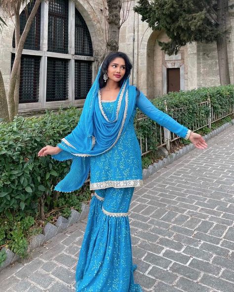 keeping it blue 🦋 | Saymon | NY 🇧🇩 (@saymonprity) on Instagram Outfits For Sufi Night, Punjabi Traditional Dress, Punjabi Sharara Suits, Punjabi Dress Design, Simple Indian Suits, Sharara Dress, Desi Fits, Desi Wedding Dresses, Desi Dresses