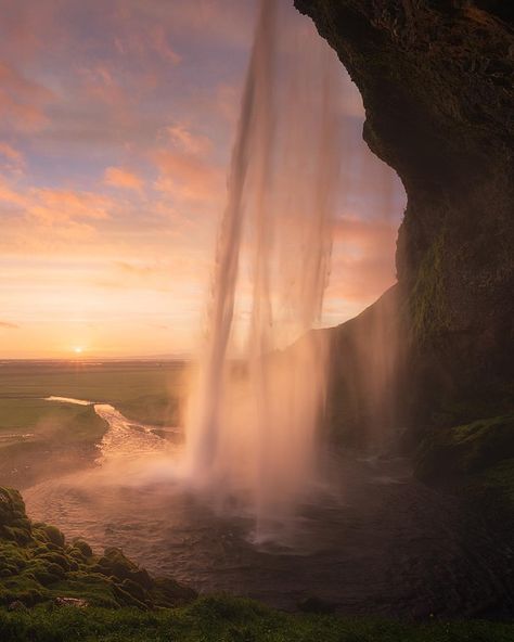 Nature, Seljalandsfoss Waterfall, Iceland Landscape, Iceland Photography, Iceland Waterfalls, Desert Life, Iceland Travel, Beautiful Waterfalls, Walking In Nature