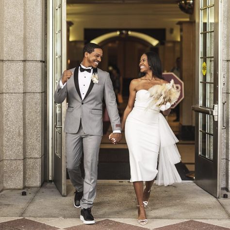 Bride Courthouse Dress, Courthouse Wedding Bride Outfit, Courthouse Wedding Black Women, Court House Wedding Photos Photography, Courthouse Wedding Family Photos, Orlando Courthouse Wedding, Courthouse Wedding Photos Black Couple, Courthouse Wedding Dress Black Women, Courthouse Wedding Dresses