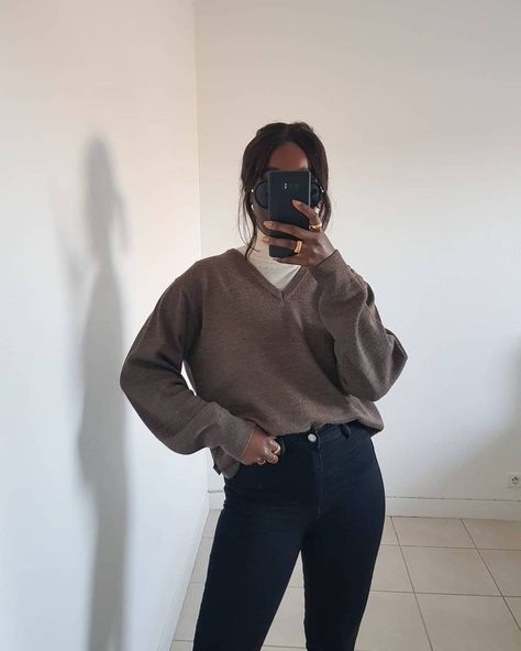 Turtleneck Layered Outfit, Turtleneck With Sweater, Layered Turtleneck Outfit, Turtle Neck Outfit Layers, Sweater Layering Outfits, Turtle Neck Layering Outfit, Turtleneck Outfit Winter, Outfit With Turtleneck, How To Style Turtleneck