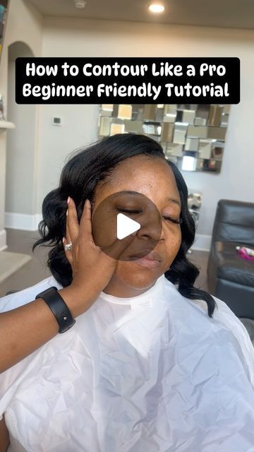 Jessica Haynes on Instagram: "The Contour Hack that completely changed the game for me 🙌🏾   If you’re making the mistake of contouring everyone the same, even yourself,  this video is for you! Not everyone’s bone structure is the same and your contour should match the natural shadows or hollows of your face. Too much contour can lead to your makeup looking uneven or muddy.   The # 1 question I get asked in classes is about knowing how to contour, so I created this easy tutorial to help you find your contour even if it’s your first time.   Your index finger should line parallel to your cheek bone extending to the top of your ear, and your thumb should rest on the side of your nose. Almost making a “ V” or triangle shape. Follow the side of your index finger with your contour.   For more t Contour For Big Cheeks, Where To Contour Your Face, How To Find The Right Contour Shade, Contour Face Shape Guide, How To Contour Cheekbones, Makeup Placement Face Chart Round Face, Contour To Make Face Thinner, How To Contour Your Face Step By Step, Chubby Cheeks Makeup