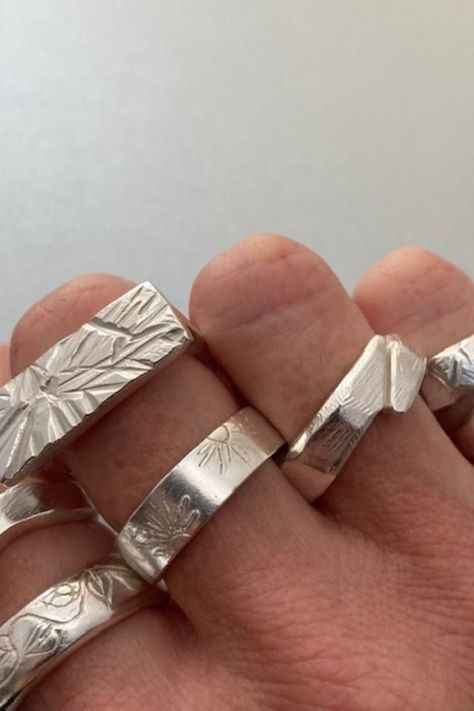 Carved Silver Ring, Wax Carved Ring Ideas, Jewelry Making Silver, Handmade Jewelry Rings, Ring Carving Ideas, Make Silver Jewelry, Hand Made Silver Ring, Diy Ring Designs, Handmade Silver Rings Ideas