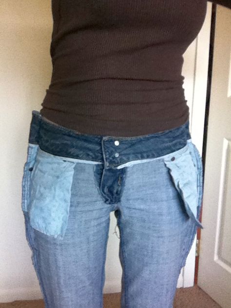 diy: how to take in jeans at the waist. I really think this should work on skirts I hope so! Take In Jeans, Altering Jeans, Big Jeans, Sewing Jeans, Fit Clothes, Sewing Pants, Sewing Alterations, Costura Diy, Trendy Sewing