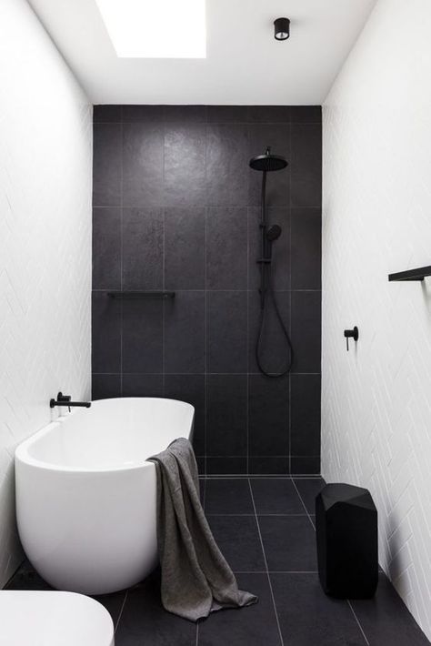Hidden Shower, Dekorere Bad, Wet Room Bathroom, Bilik Mandi, Amazing Showers, Bad Design, Bathroom Layout, Design Del Prodotto, Bathroom Renos