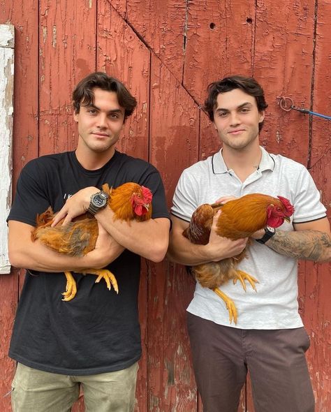 Grayson And Ethan Dolan, Dolan Twins Tattoo, Dolan Twins Aesthetic, Dolan Twins Tattoos, Ethan Dolan Tattoo, Twin Guys, Ideal Guy, The Dolan Twins, Dollan Twins