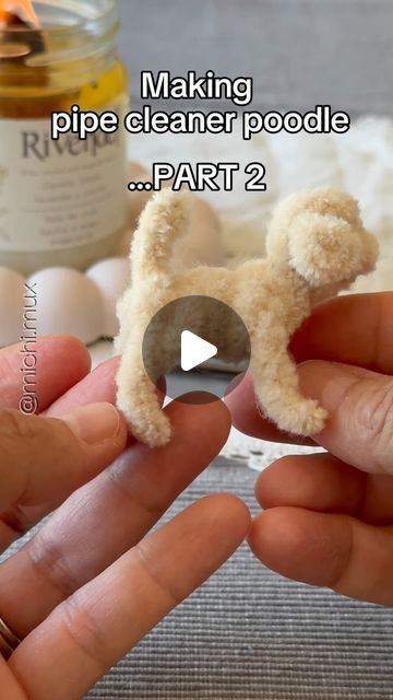 Craft Ideas For Craft Shows, Pipe Cleaner Dogs Step By Step, Pipe Cleaner Poodle, Pipe Cleaner Dog Step By Step, Pipe Cleaner Crafts Animals, Pipe Cleaner Animals Step By Step, Pom Pom Animals Diy, Diy Clay Animals, Diy Soft Toys