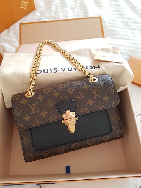 Tas Louis Vuitton, Sac En Cuir Diy, Tas Lv, Pochette Louis Vuitton, Sac Louis Vuitton, Expensive Bag, Trendy Purses, Luxury Bags Collection, Produk Apple