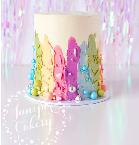 Cakes With Rainbows, Cake Pastel Colors Birthday, Pastel Colored Birthday Cake, Pastel Colors Cake Birthdays, Pastel Birthday Cake Ideas, Rainbow Cake And Cupcakes, Rainbows And Unicorns Cake, Pastel Buttercream Cake, Pastel Color Birthday Cake
