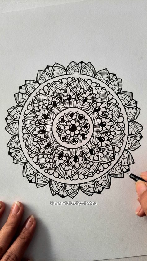 Pen Mandala with intricate patterns Mandalas, Small Mandala Art, Aesthetic Mandala Art, Mandala Art Simple, Butterfly Mandala Art, Pen Mandala, Colorful Mandala Art, Aesthetic Mandala, Simple Mandala Art