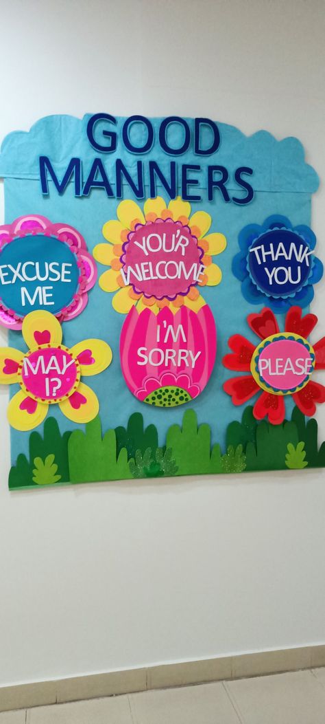 Board Decoration For Kindergarten, Soft Board Ideas For Kindergarten, Display Border Ideas, Notice Board For School, Decoration Board Ideas, Ecd Classroom Decorations, Class Wall Decoration Ideas Preschool, Decoration Ideas For School Board, Board Border Decoration Ideas School