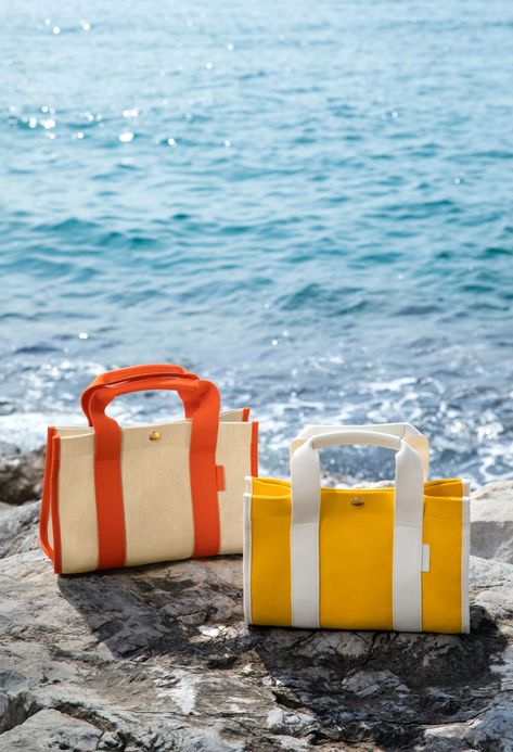 Fashion: Sunshine Accessories SS22 | MATCHESFASHION UK Beach Fashion Photoshoot, Summer In Italy, Creative Styling, Basket Bags, Photography Bags, Yacht Party, Summer Tote Bags, Beach Shoot, Summer Tote