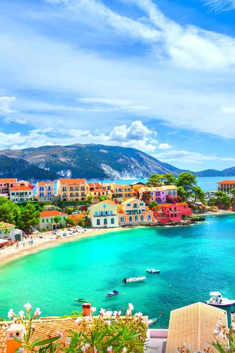 Guide to the best islands in Greece to visit in your life time. Create the perfect Greek island-hopping itinerary with these stunning islands. From Rhodes to Syros, Mykonos to Santorini and Skiathos to Zante and more. #wanderlust #inspiration #europe #islands #itsallbee #beautifuldestination Europe Images, Europe Beach, Islands In Greece, Santorini Island Greece, Places In Greece, Greece Travel Guide, Travel Greece, Greece Islands, Places In Europe