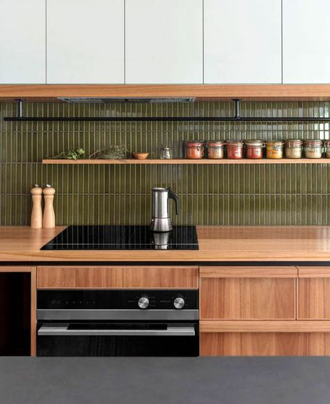 30 Mid-Century Modern Kitchen Design Ideas And Resources Mid Century Modern Kitchen Design, Modern Wood Kitchen, 2022 Kitchen, Modern Kitchen Renovation, Bridge House, Mcm Kitchen, Plywood Kitchen, Modern Kitchen Remodel, Kitchen Ikea