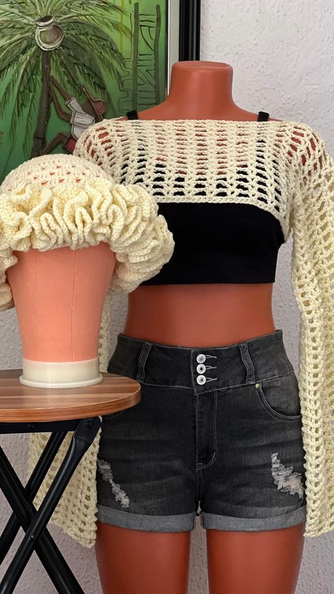 Ftkcrochet | Crochet Beach vibes… will you wear this to the beach? #crochet #ftkcrochet #crochetfashion #beach #crochetlove | Instagram Crochet Bags, Crochet Beach Wear, Beach Crochet, Crochet Beach, Crochet Inspo, Summer Ideas, Crochet Woman, Beach Vibes, Beach Wears
