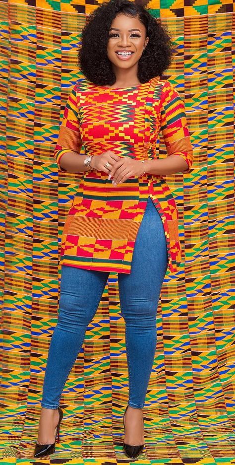 Ankara Dress Designs, Top With Jeans, African Print Tops, Bohemian Mode, Short African Dresses, Best African Dresses, Afrikaanse Mode, African Fashion Skirts, African Print Dress Designs