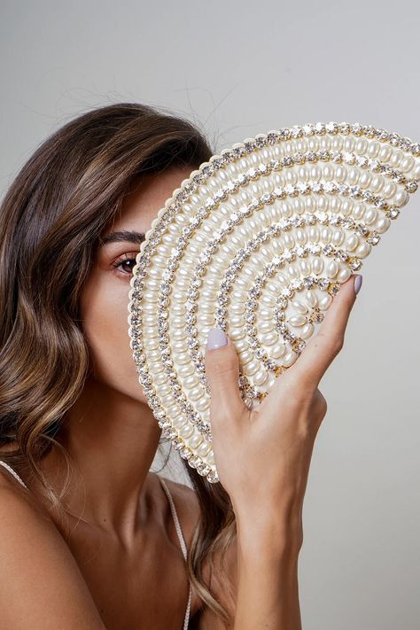 Clutch is designed in a semi-circular shape, and features hand-embroidered. This evening bag is made of high quality pearls. #pearl #clutchbag #embellishment #women #partywear Amigurumi Patterns, Fancy Clutch Purse, Fancy Clutch, Hand Beaded Bag, شال كروشيه, Beaded Clutch Bag, Bridal Handbags, Wooden Bag, Bridal Purse