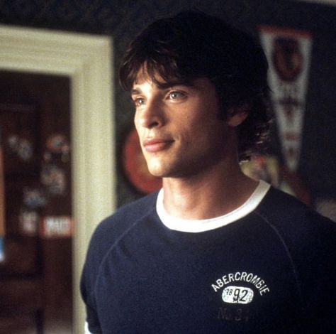 Young Tom Welling, Tom Welling Smallville, Comic Superman, Cheaper By The Dozen, Boys Aesthetic, Tom Baker, Tom Clark, Captive Prince, Tom Welling