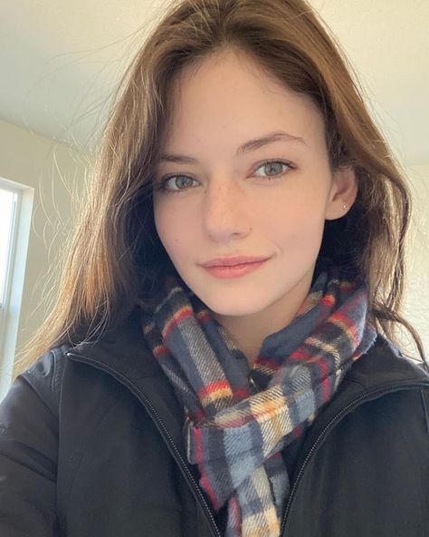 Mackenzie Foy Haute Couture, Keira Knightley, Mackenzie Foy, Helen Mirren, Healthy Lifestyle Motivation, Healthy Women, Cultura Pop, Up Girl, Inspirational Women