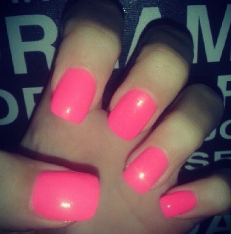 Nails pink #nails #pink nail polish fingernails acrylic pink nails 2010s Outfits Aesthetic, 2010s Nails, 2012 Nails, Acrylic Pink Nails, 2013 Nails, 2014 Nails, Acrylic Pink, Airbrush Nails, Pink Tumblr Aesthetic