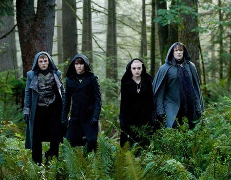 The Volturi don't give second chances. Twilight Drawings, Alec Volturi, The Volturi, Bella Y Edward, Cameron Bright, Dawn Pictures, The Twilight Saga Eclipse, Twilight Saga Series, Twilight Cast