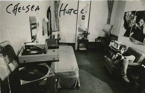 Moon to Moon: Chelsea Hotel Robert Mapplethorpe, Hotel Chelsea Nyc, Hotel Chelsea, Sam Shepard, Edie Sedgwick, Ny Hotel, Chelsea Hotel, Chelsea Girls, Riot Grrrl