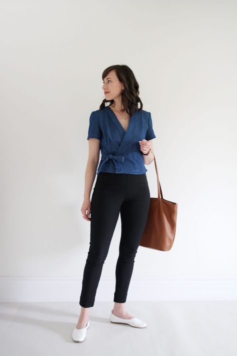 Wrap Top Work Outfit, Denim Wrap Top, Wrap Around Top Outfit, Wrapped Top Outfit, Wrap Tops Outfit, Work Tops For Women Office Style, Kimono Top Outfit, Top Outfits For Women, Minimalist Office Outfit