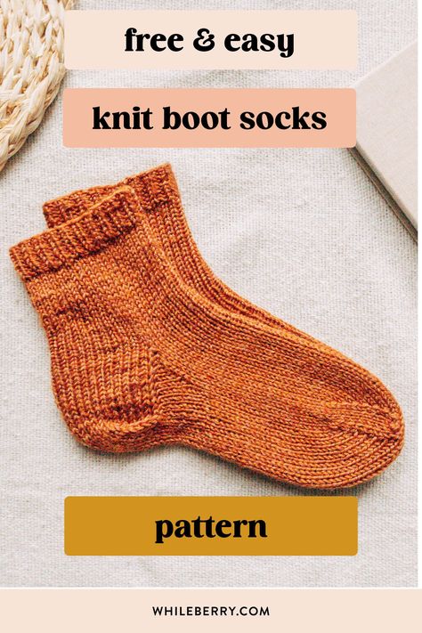 Get the simple cozy sock knitting pattern and enjoy some winter knitting! These warm worsted socks will be a great knitting project for your first sock pair. Use circular needles and magic loop technique and worsted weight yarn to hand knit your socks. Find this free easy sock knitting pattern at whileberry.com! Simple Socks Knitting Pattern, Knitted Sock Patterns Free Easy, Easy Knitting Socks For Beginners, Knit Socks Circular Needles Free Pattern, Free Beginner Sock Knitting Pattern, Beginner Socks Knitting Free Pattern, Knit Sock Pattern Free Beginner, Chunky Socks Knitting Pattern, Knit Flat Socks