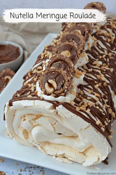 Nutella Recipes, Fluffy Meringue, Meringue Roulade, Roulade Recipe, Meringue Desserts, Nutella Cheesecake, Nutella Cake, Pavlova Recipe, Cake Roll