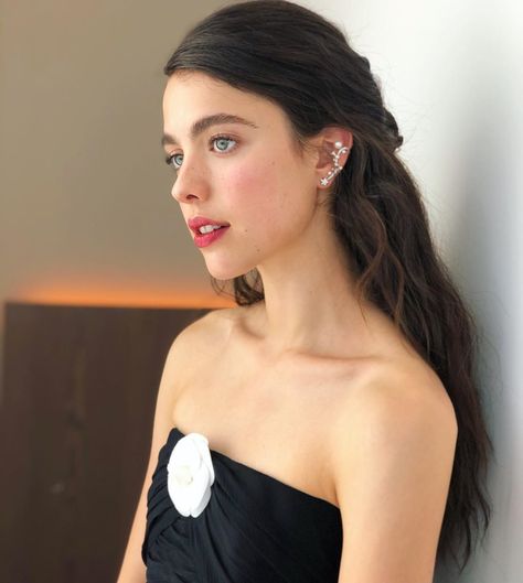 Inspo for Josie Flint Golden Globes 2020, Margaret Qualley, Christie Brinkley, Healthy Women, Golden Globes, Celebrities Female, Pretty People, Beautiful People, Persona