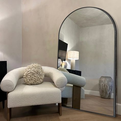 Modern Arched Full Length Aluminum Alloy Floor Mirror Standing Mirror - Bed Bath & Beyond - 39861268 Large Freestanding Mirror, Big Floor Mirror Bedrooms, Oversize Mirror In Living Room, Full Body Mirror Decorating Ideas, Big Mirrors In Living Room Ideas, Big Standing Mirror, Oversized Mirror Bedroom, Arched Mirror Decor Living Room, Large Mirror In Living Room