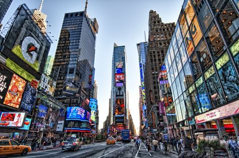 Times Square - NYC one of the best cities in the world!! New York City Laptop Wallpaper, New York Wallpaper Laptop, Times Square Photography, Nyc Wallpaper, Times Square Ny, Square Photography, New York Times Square, Usa Wallpaper, Nyc Times Square