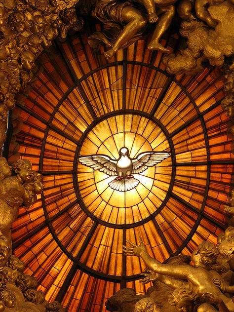 Stained Glass Window in St. Peter's Basilica, Vatican City by Gibley Pentecost, Holy Spirit Art, St Peters Cathedral, Gian Lorenzo Bernini, Catholic Pictures, St Peters Basilica, Jesus Christus, Saint Esprit, Spirited Art
