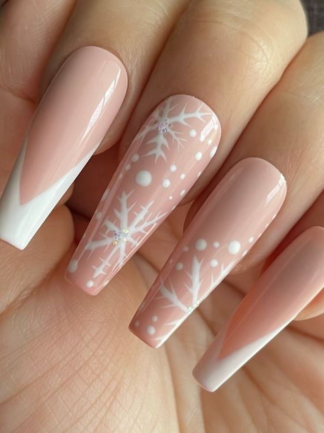 Coffin Shaped Nails, Chistmas Nails, Nails Press, Christmas Nails Easy, Winter Nails Acrylic, Shaped Nails, Orange Stick, Snowflake Nails, Christmas Nails Acrylic