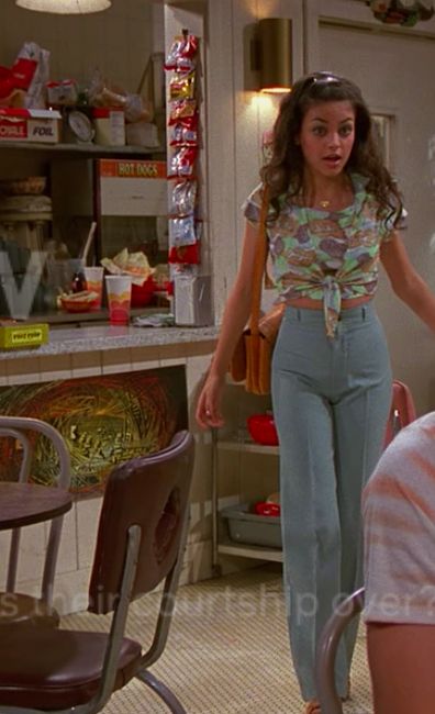 mila kunis; that 70's show That 70s Show Mila Kunis Outfits, 70s Tv Shows Outfits, That 70s Show Mila Kunis, Mila Kunis 70s Show Outfits, That 70s Show Clothes, 70/80s Fashion, 70s Inspo Hair, 70s Fashion Spring, That 70s Show Themed Party