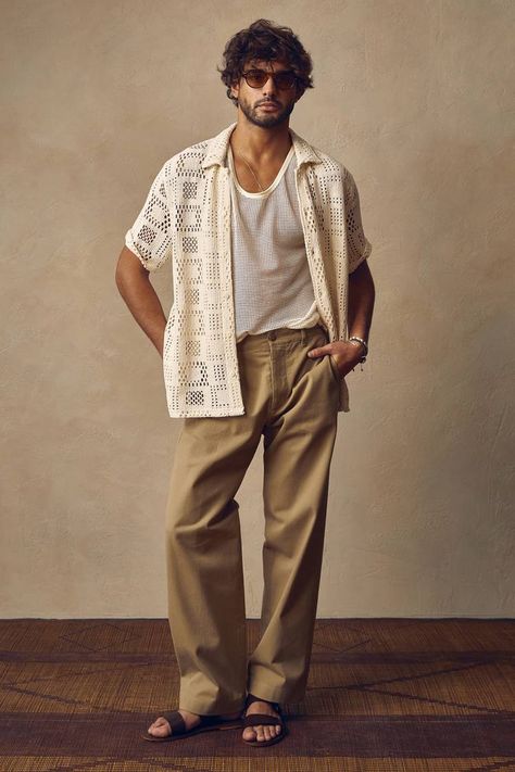 Marlon Teixeira, Amalfi Mens Fashion, Male Styling, Man Sandals, Cottage Getaway, 남성 근육, Pattern Textiles, Masc Fashion, Minimalist Fashion Men