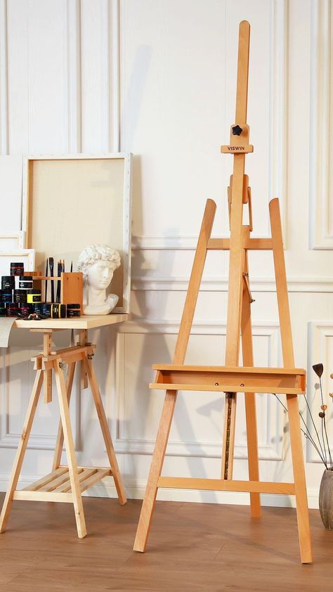 French Easel Aesthetic, Paint Easel Ideas, Painting Easel Aesthetic, Art Easel Decor, Easel Painting Ideas, Art Easel Aesthetic, Art Corner Studio, Diy Wood Easel Stand, Easel Decoration Ideas