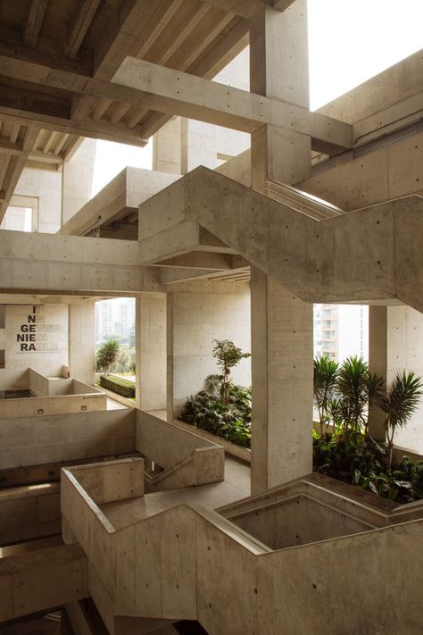 Brutalist Interior, Brutalism Architecture, Brutalist Buildings, Brutalist Design, Concrete Architecture, Modern Architecture Building, Interior Minimalista, Brutalist Architecture, Modern Architecture House