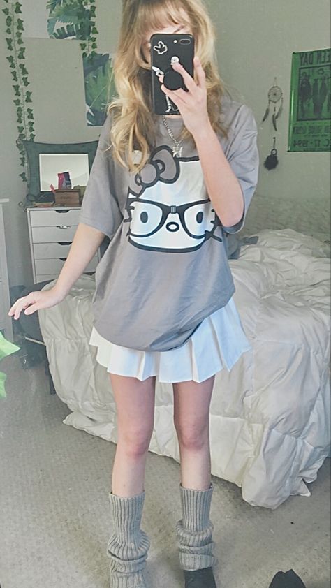 Cutesy Clothes Aesthetic, Casual Cutecore Outfits, Kawaii Outfits For Summer, Summer Outfits Kawaii, Comfy Kawaii Outfits, Cute Core Style, Kawaii Simple Outfits, Sanrio Girl Outfits, Cutecore Summer Outfits