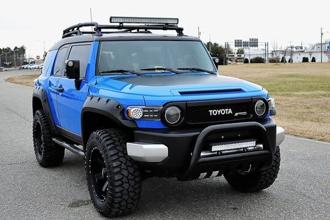 VooDoo Blue Supercharged FJ Cruiser — Davis AutoSports Lifted Fj Cruiser, Custom Fj Cruiser, Fj Cruiser Interior, Fj Cruiser Off Road, Fj Cruiser Accessories, Fj Cruiser Mods, Toyota Cruiser, Lifted Jeep Wrangler, Voodoo Blue