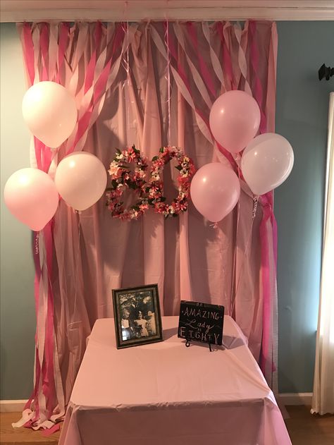 Plastic table cloths with streamers make a great backdrop for birthday tables and photo ops Table Cloth Door Decorations, Table Cloth Wall Decorations, Streamer Decorations Ideas, Mastectomy Party, Table Cover Backdrop, Diy Table Skirts, Backdrop Streamers, Tablecloth Backdrop, 36 Birthday